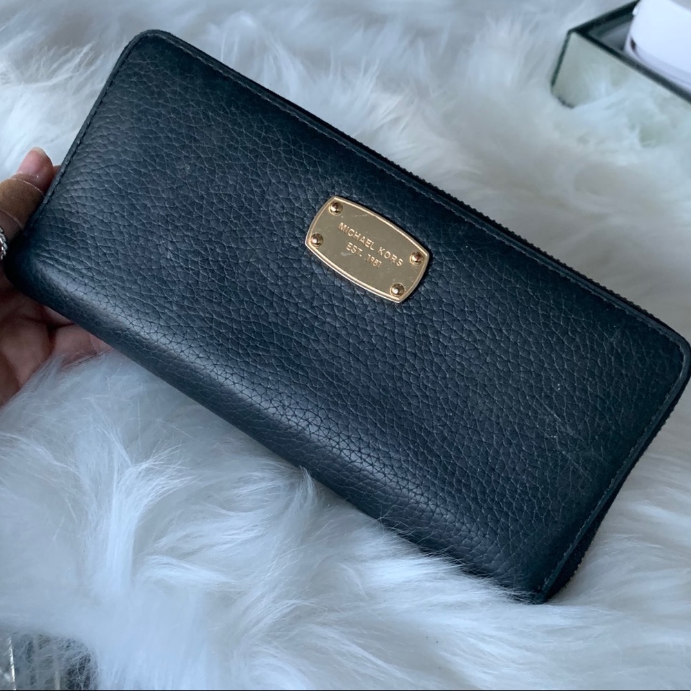 MICHAEL KORS zip-around wallet